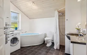 Awesome Home In Juelsminde With Kitchen - Image 2