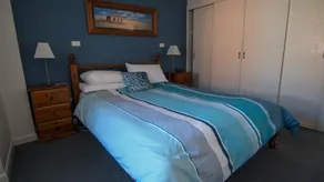 OCEAN SHORES 16 - 50 METRES TO BEACH & POOL IN COMPLEX - Image 2