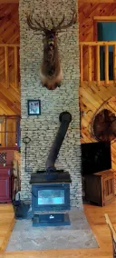 Charming Private Cabin that  is cozy and quiet.  Sleeps 7 with two bathrooms. - Image 2