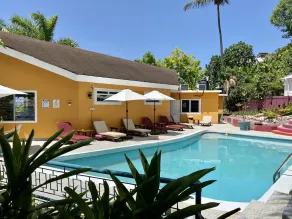 Tropical Garden at The Blue Orchid with Pool - Image 5