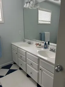 Ocean Block, Surf City 4 Bedroom Home With Pool, Hot Tub and Steps To The Beach - Image 4