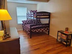 Cozy home short walk to Old Town Arvada, parks, dinning and shopping - Image 3