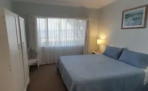 The Beach House, Right on the Beach - Image 5