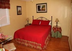 3111  Hot tub, sauna & more resort amenities  Woodland Hideaway - Image 4