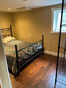 4 bed ,2 bathroom home. 2 of the 4 bedrooms are slightly smaller . Still comfort - Image 5