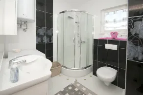 Apartamento en Seget Donji con terraza - Image 2