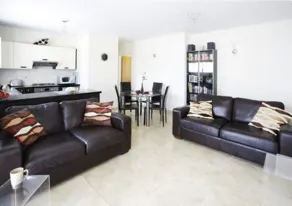 Luxury Penthouse Apartment. Free WI-FI and UK TV. Pool. Large veranda. Air Con. - Image 4