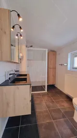 Beautiful holiday home with various extras such as an extended bedroom on the ground floor, veranda - Image 3