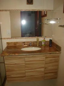 Cozy house in Arraial, in a paradise 3 minutes from the beach, with 60\" TV and SKY. - Image 4