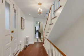 Stunning Victorian Mansion, Baltimore near Inner Harbor with 10 BR and 4 carpark - Image 2