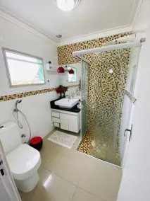 Triplex apartment in Enseada with private pool. - Image 2