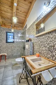 LAST-MINUTE (31. 08.-14. 09) Unique holiday home with private pool and garden - Image 3