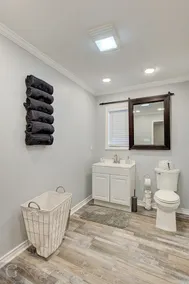 3 BR/3BA- 2 King size BR and 1 double bed, suite style BR. Double BR = 2 beds.  - Image 5