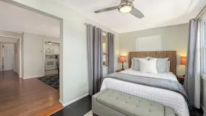 ⭐️ Pool & Gulf Views, 2BR + Den,  Prime Siesta Key Location - Image 5
