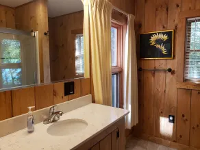 Cozy Lake Winnipesaukee Camp on Braun Bay with spectacular views - Image 2