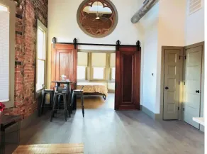 Historic Penthouse Style Loft in OTR, Parking Included - Image 3