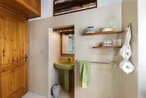 Casa Alpinone: casa rustica indipendente in campagna con giardino privato e frutteto - Image 4