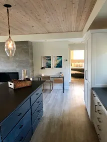 Luxury 2 Bed/2 Bath Penthouse in Shell Beach, Overlooking the Coast with Wrap-Around Balconies - Image 2