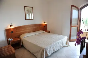 B&B - Hotel con Piscina - Image 4