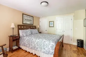Private master bed/bath with separate entrance and porch. - Image 5