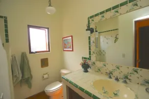 Private Beachfront House with Heated Pool in Quaint Coastal Town - Image 4