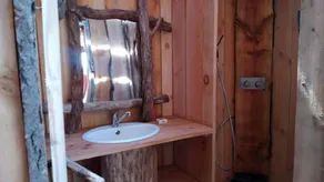 Waterside cabin in the Corrézienne countryside - Image 4