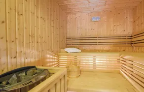 Schönes Haus in Kastel Gomilica mit Sauna - Image 2