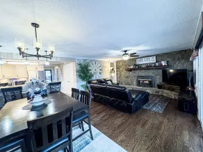 FREE USE OF OUR 2022 23’ TRITOON EVERY RENTAL DAY May 1st- Oct 31st - Image 5