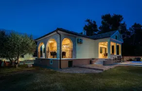Amazing home in Privlaka - Image 4