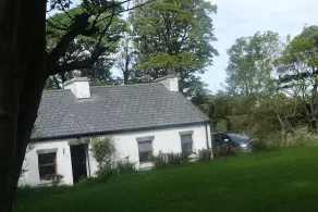 Secluded cottage in stunning mountain scenery near village - Image 5
