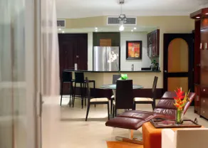 Lifestyle Vacations Presidential Suites with 2 Bedrooms - Image 3