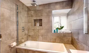 NEW - River Barn - 5 Star - Luxury Riverside Retreat - Image 2