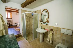 2 houses with each own pool 60 kms northern Lucca for up to 18 persons - Image 2