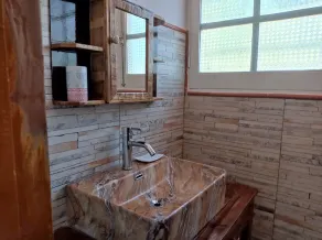 Beautiful colonial-style house a step away from the center of Aregua - Image 5