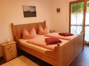 Apartment for 1-2 persons, approx. 50 m², living room, kitchen, bedroom, shower/WC, terrace - Image 3