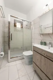 Lakis Residence - Image 2