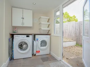 2 bedroom accommodation in Ottery St Mary - Image 3