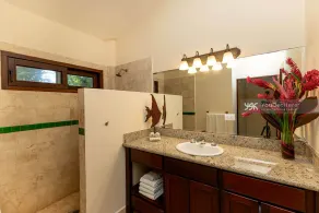 Lovely 3 Bdrm Villa On the Beach in Dominical, Fast Mesh Network, Lovely Pool - Image 4