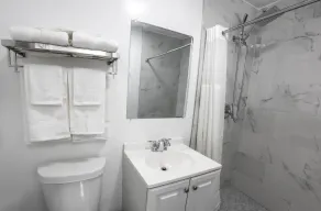 The Cosmo Suite at LA EXPO INN - Image 2