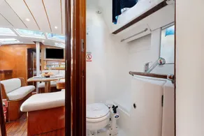 Pato Lucas Sail Boat - Image 3