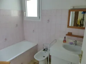 Villa for 4 persons with swimming-pool in the residence - Image 2