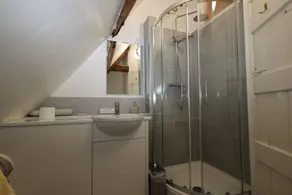 Gaffers Cottage - sleeps 12 guests  in 5 bedrooms - Image 4