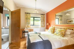 Primrose lodge - sleeps 4/5 with private hot tub - Image 5