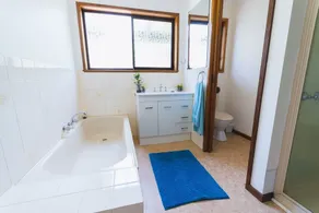 Bruces Waterside Units - Image 2