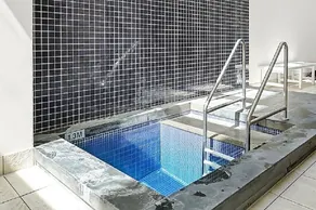 Seaside Apartment mit Sportbecken, Sauna und Fitnessraum - Image 2