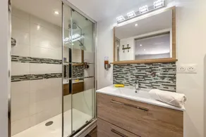 Maison 'Gite 8 Pers Au Calme - 9 km dalle Spiagge' con Terrazza Condivisa, Giardino Privato e Wi-Fi - Image 5