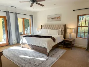 Wine Country Villa, Brush Creek, Heated Pool & Hot Tub - Image 4