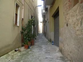 Typisch sizilianisches Haus in einem ruhigen Dorf in der Nähe von Cefalù - Image 5