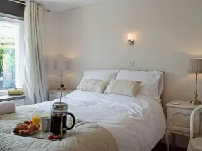 2 Schlafzimmer Unterkunft in Johnston, near Broad Haven - Image 3