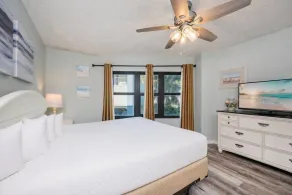 Harbour Place 502 by Vacation Homes Collection - Image 4